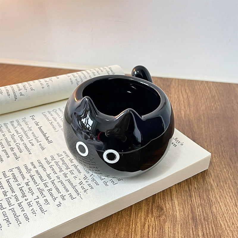 Black Adorable Ceramic Cat Mug – Cute Creative Coffee Cup with Tail Handle (210ml)
