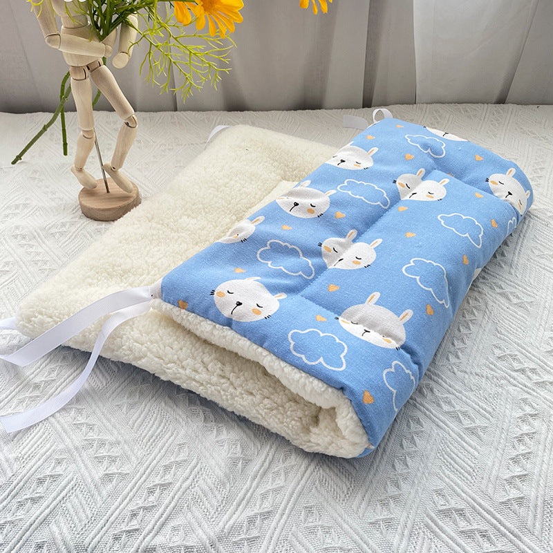 Tie-On Cat Cage Platform Pad – Rabbit pattern on Blue background (30x75cm)