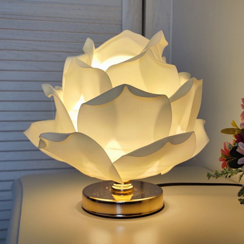 Champagne Elegant Lotus Flower Table Lamp – Decorative Bedside Night Light for Bedroom Ambiance