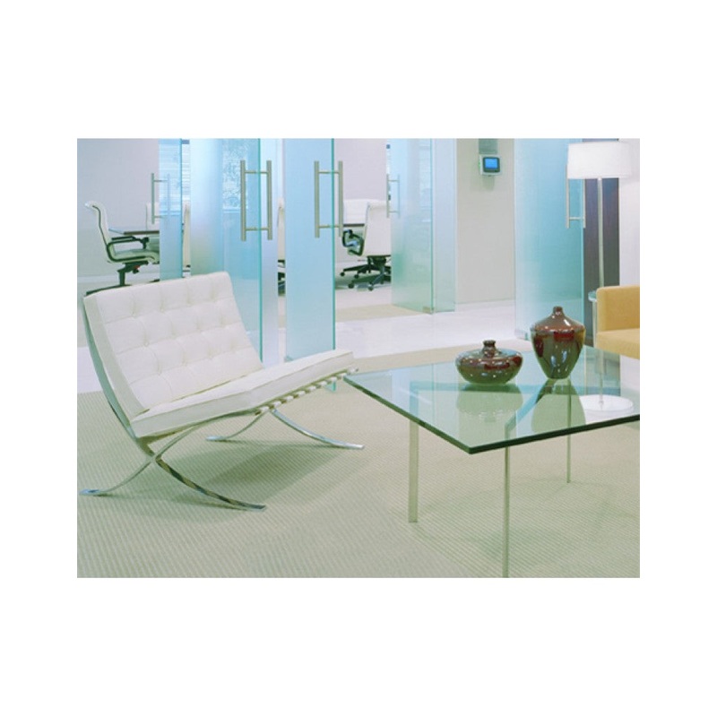 White Barcelona Chair – Classic Version – Replica