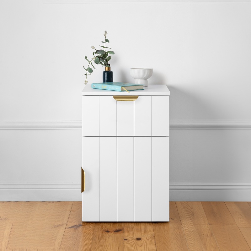 PORTO BEDSIDE TABLE – WHITE – VJ PANEL – PULL BRASS