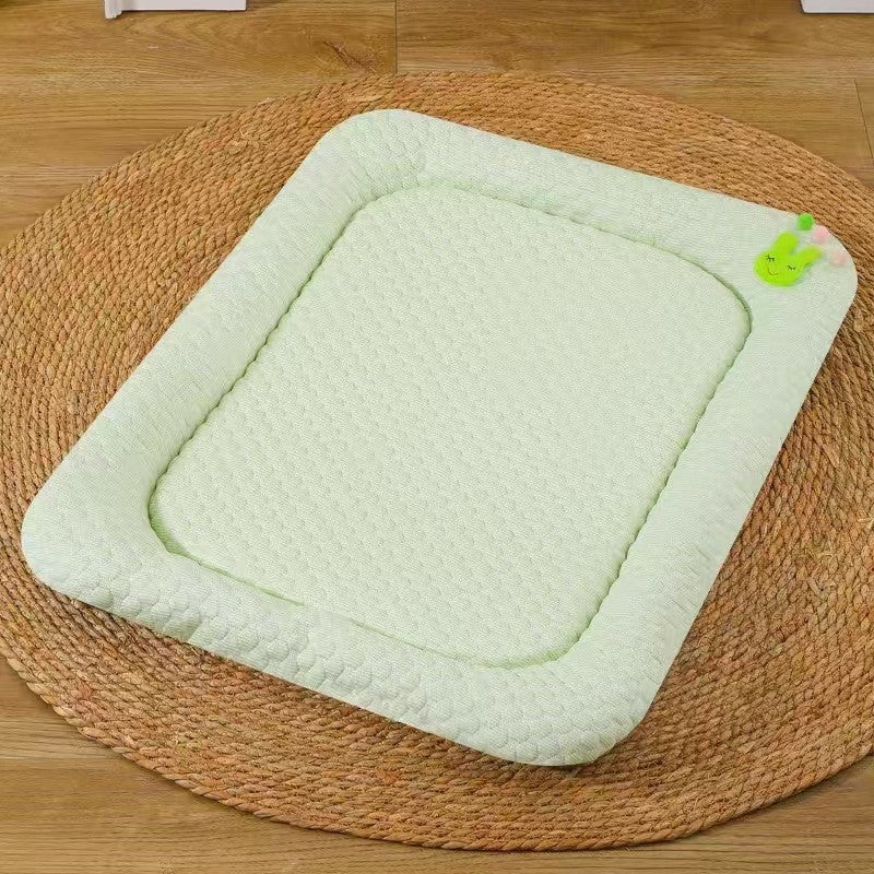 Green Breathable Cooling Pet Mat – Ice Bean Summer Bed for Small Dogs (L : 50x65cm)
